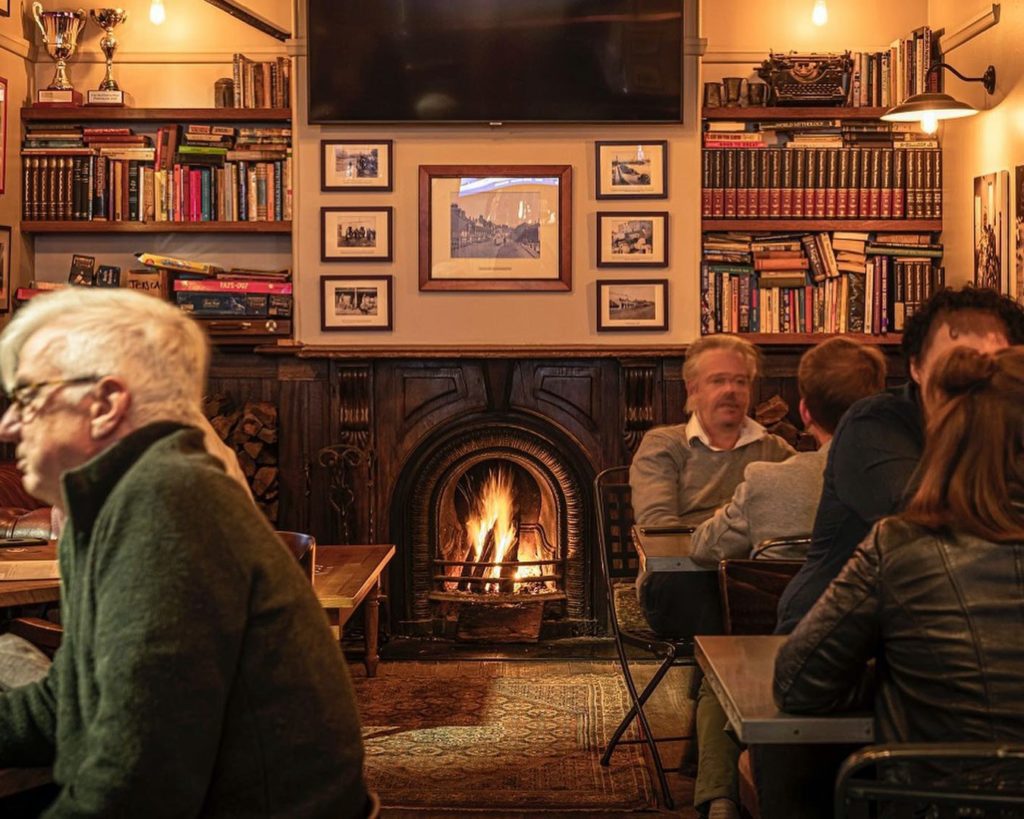 Best Cosy Pubs with Fireplaces